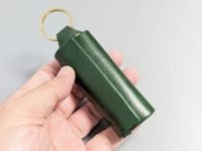 [本日の一品]紙幣を丸めて持ち歩ける、いざという時のための非常用ウォレット「ONE」