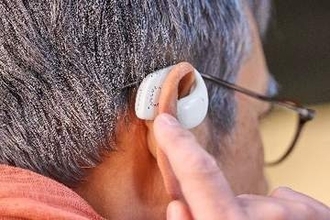 ドコモでNTTソノリティの集音器「cocoe Ear」発売、ドコモショップで体験できる