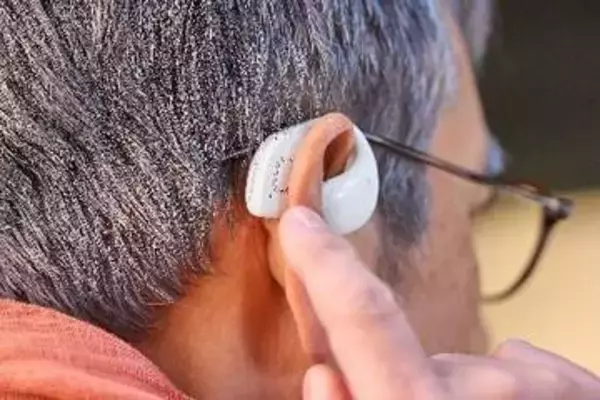 ドコモでNTTソノリティの集音器「cocoe Ear」発売、ドコモショップで体験できる