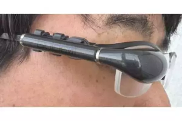 [本日の一品]レンズそのまま、普通のメガネをスマートグラス化する「GUIDE01」