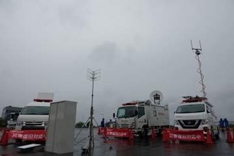 NTTドコモが総合防災訓練を開催、小型の移動基地局車やStarlinkなど能登地震の教訓を生かした取り組みを公開