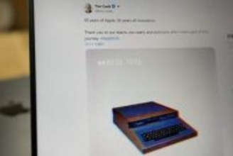 アップルのティム・クックCEO、50周年のメッセージをXで投稿