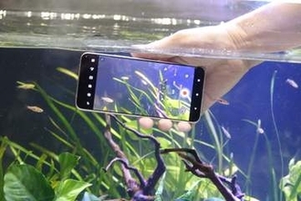 arrows公式の「FCNTスマホ保証サービス」開始、月額440円から物損・盗難をサポート