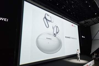 ファーウェイ、「HUAWEI FreeBuds Neo」発表　映像やゲームに最適な小型フラッグシップ