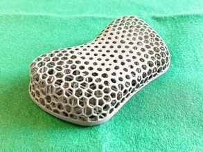 [本日の一品]マウスを操る手首を支えてくれる3COINSのマウスクッション