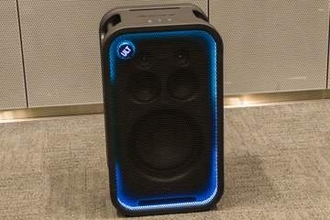 ソニー、簡易PAやカラオケにも使えるワイヤレスポータブルスピーカー「ULT TOWER 7」を発表