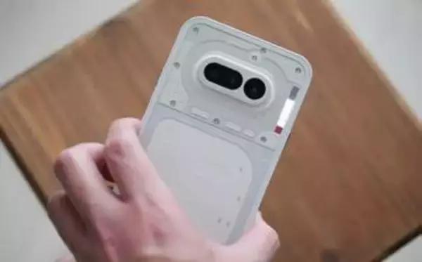 [みんなのケータイ]Nothing Phone (4a)を買って分かった2つの魅力と、気になる弱点も