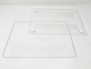 [本日の一品]ノートパソコンにはプロテクター装着がオススメの巻