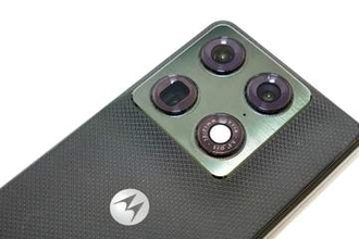 [みんなのケータイ]いい意味で期待を裏切られた「razr fold」のカメラ性能