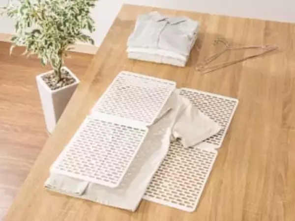 ニトリ、洗濯物きれいにたためるグッズ