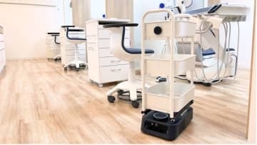 家具を動かすロボ「カチャカ」にスリムモデル