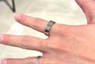 細く着けやすいスマートリングSOXAI RING 2　シャープが技術支援