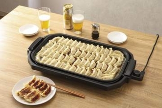 ニトリ、餃子60個を一度に焼けるホットプレート