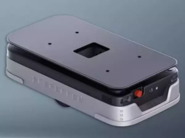 小型ロボットで100kgの荷物を運べるカチャカEvo　台車ごと乗る