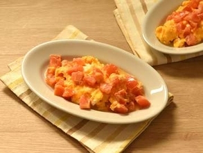 簡単1品「トマトスクランブルエッグ」