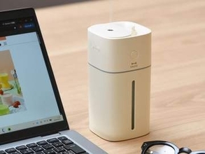 上から給水できるコードレス加湿器、BRUNO