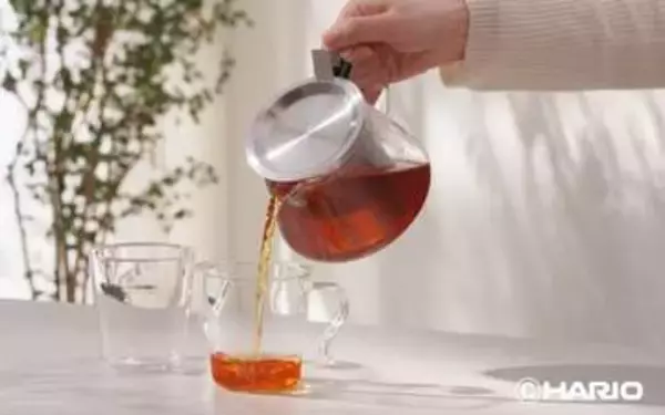 ハリオ、片手で注ぎやすいティーポット