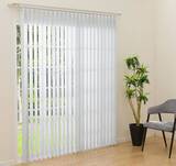 「ニトリ、ハサミで切ってすぐ使える縦型ブラインド　6990円から」の画像1