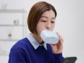 くわえるだけの完全自動ロボット歯ブラシ