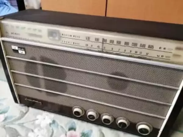 【思い出家電】サンヨーの真空管ラジオ　重低音に落ち着く
