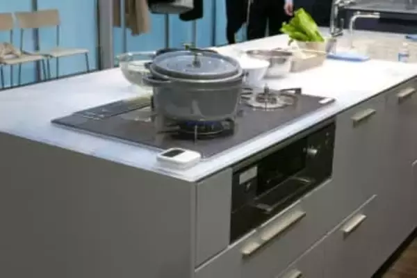 使いやすいキッチンってどんな形? TOTOで見てきた