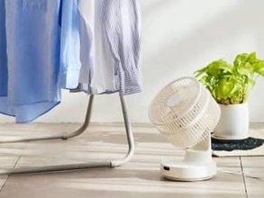 BRUNOサーキュレーターは360度首振り　手入れ簡単