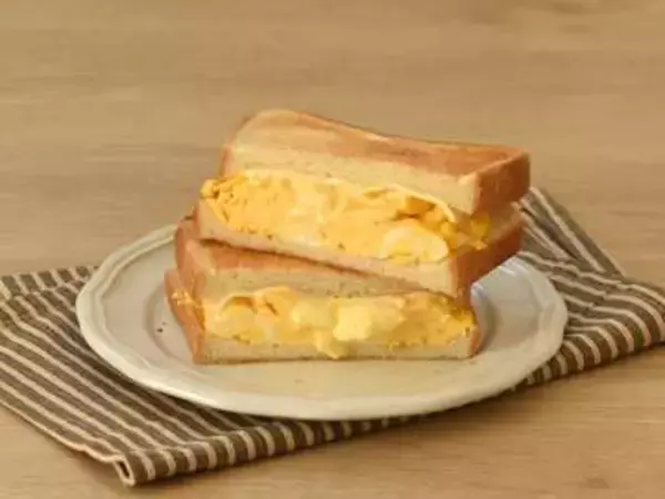 チーズとろける「ふんわり卵サンド」