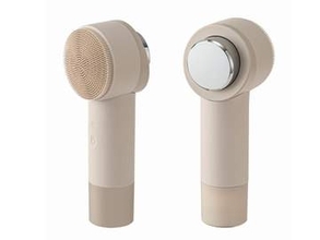 ニトリの洗顔ブラシ　振動で汚れ落とし