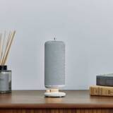 「手回し発電でラジオやライトにもなるスピーカー」の画像1