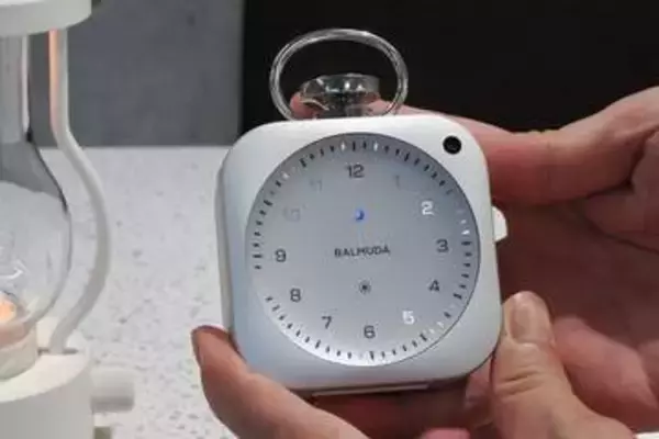 約5千台売れたバルミューダの時計、眠りのための新機能追加