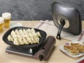岩谷、カセットこんろで餃子焼くためのプレート