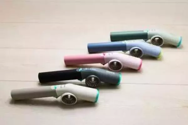シャークのコードレスブロワー スリムでパワフル