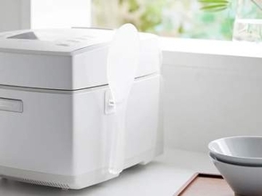 山崎実業、炊飯器に貼れるマグネットしゃもじ