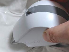 【家電レビュー】服についたシミが超音波で簡単に! サンコーの洗浄機が心強い