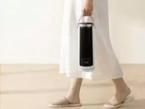 脱衣所でも使いやすい小型タワーファン