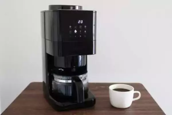 【家電レビュー】挽きたて味わえる約2万円のコーヒーメーカーが「仕事を始めるスイッチ」に