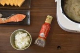炊飯器に入れるだけでごはんおいしくなる調味料で米の高騰から身を守る【ミニレビュー】