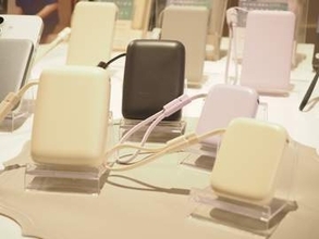 発火しにくい準固体モバイルバッテリーが多数登場、MOTTERU