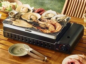 イワタニ、焼き面積2倍のBBQグリル　ステーキや海鮮たっぷり