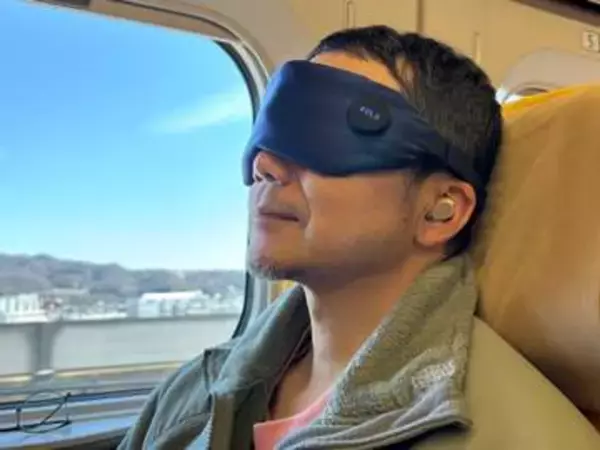 【家電ミニレビュー】使い捨てじゃない充電式ホットアイマスクが軽くて心地よい