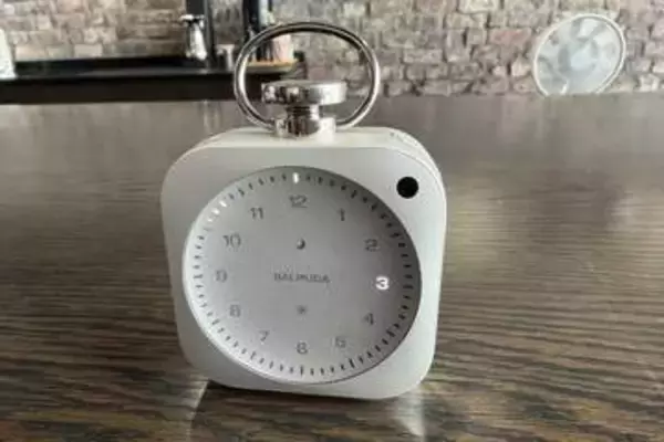 バルミューダ「ザ・クロック」時間を感じるための道具とは?