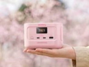 Jackery、限定色ピンクの小型ポータブル電源