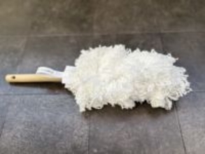 掃除ガチ勢モップ、なでるだけで繊維やホコリを一網打尽