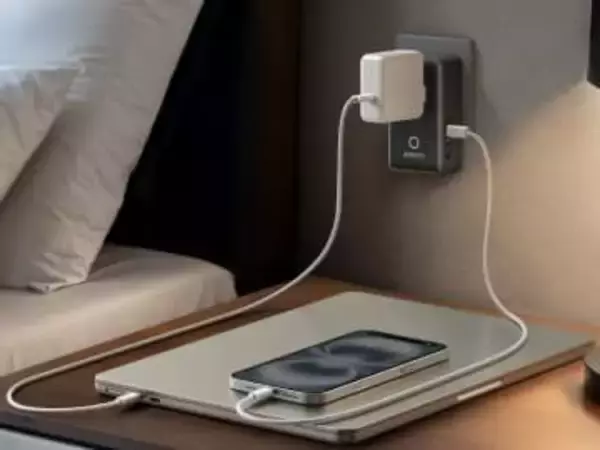 Anker、海外で使いやすいスリムな変換プラグ　USB-C付き