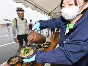 雨にぬれたライダーを温かくおもてなし　宮城・沿岸部10カ所にエイドステーション＜ツール・ド・東北2026＞
