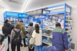 「ブルーインパルス」グッズが人気で売り上げ好調　道の駅「東松島」が27日で開業から1年