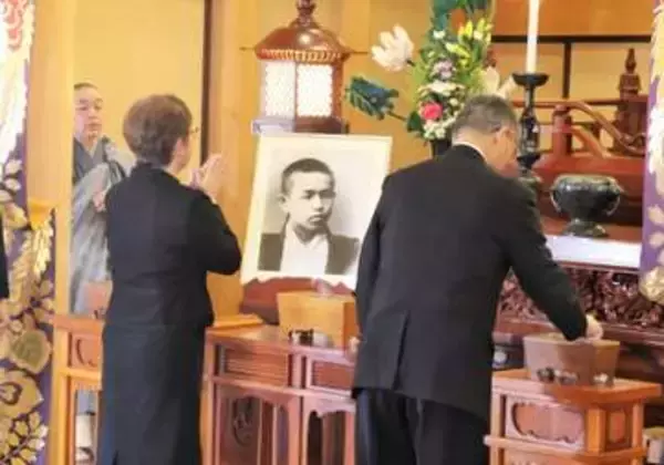 生誕140年　啄木の命日にファン80人　早世の歌人をしのぶ　岩手・ 盛岡の宝徳寺