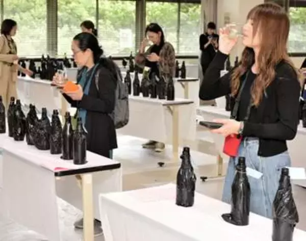 日本酒300点を女性が審査　仙台で「美酒コンクール宮城大会」　利き酒師らが香りや味わいを評価