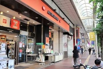仙台中心部のアーケード街の路面店で唯一残っていた書店「あゆみBOOKS」　7月12日に閉店へ