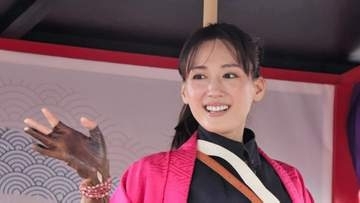 綾瀬はるかさん、今年も会津まつりに参加　幕末の会津が舞台、「八重の桜」に主演